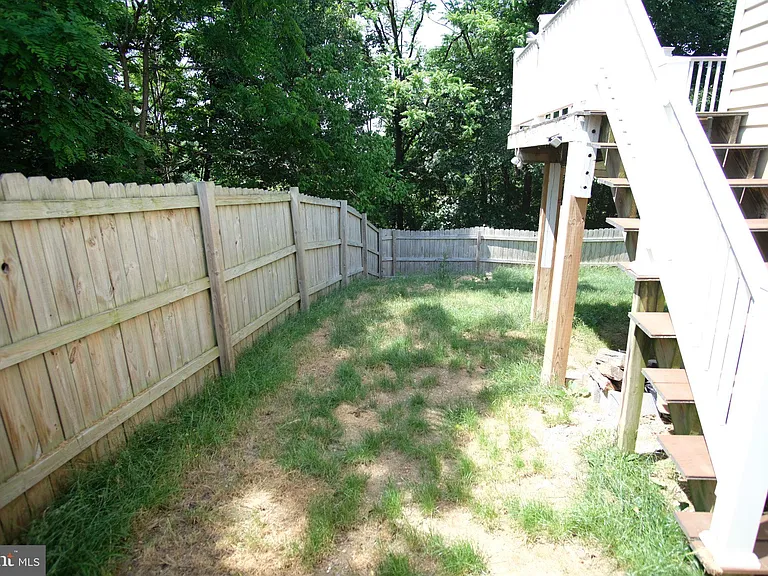 501 Emily Ln — Photo 7