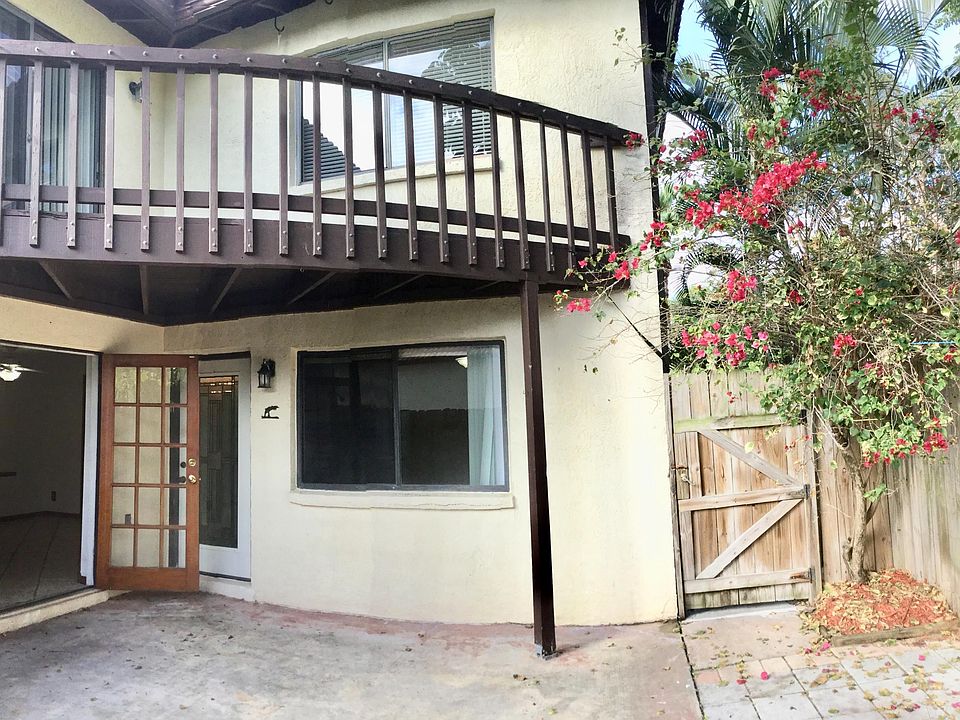 1st image of 3263 Sand Ct Unit 3263