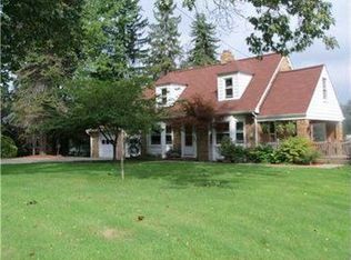 4252 Glasgow Rd, Valencia, PA 16059