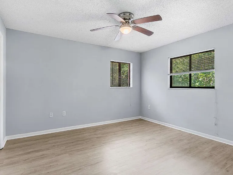 2953 SW 32nd Ave — Photo 22