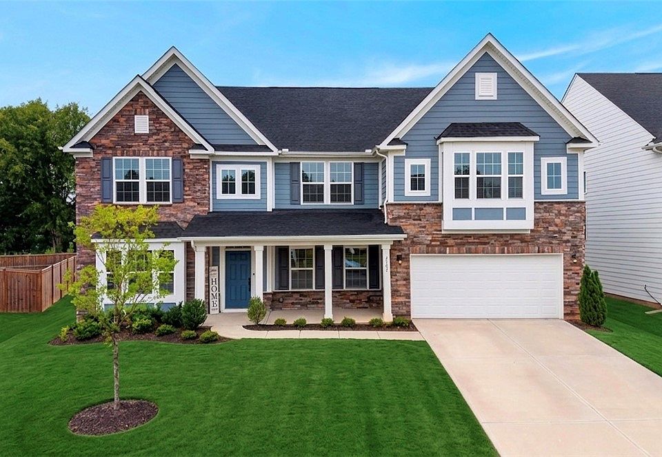 1st image of 2102 Bluet Dr