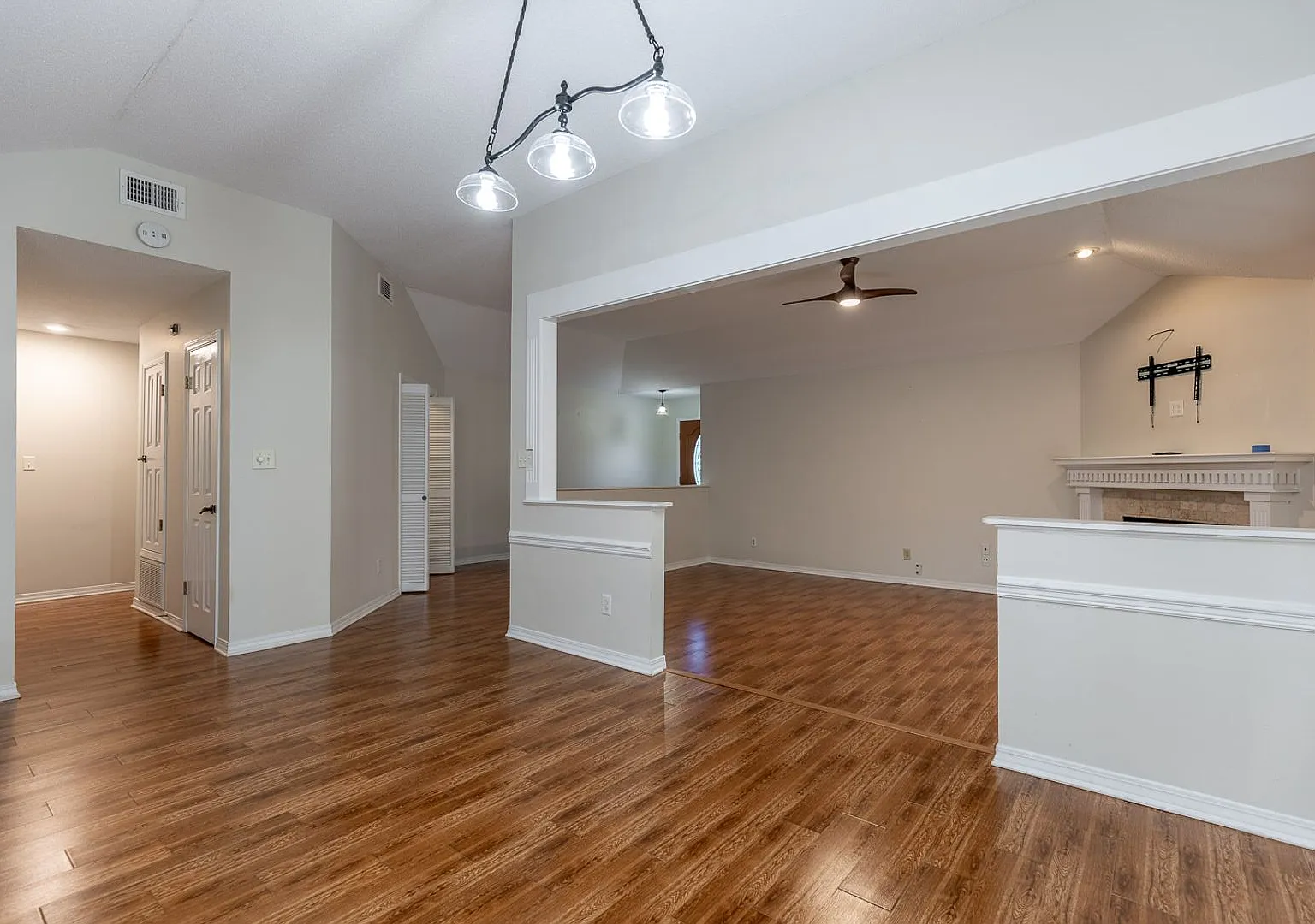 Spacious 3-Bedroom Daphne Home with Fenced Backyard & Screened Porch — Photo 3