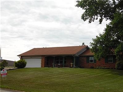 1st image of 2204 Graham Dr S
