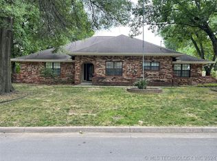 6706 E 105th St, Tulsa, OK 74133