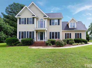 5517 Brushy Meadows Dr, Fuquay Varina, NC 27526