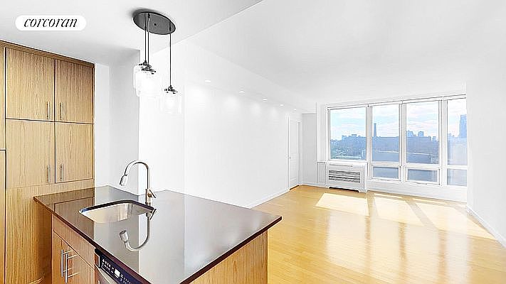 1st image of 5-49 Borden Ave #6E