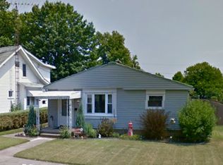 620 E 5th St, Dover, OH