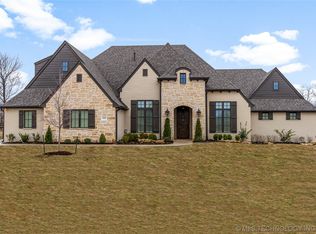 19830 E Rocky Ct, Owasso, OK 74055