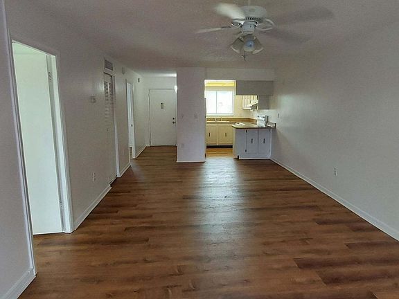 3rd image of 1200 37th St N APT 307
