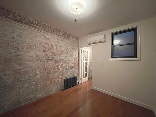 Rented by Compass | media 11