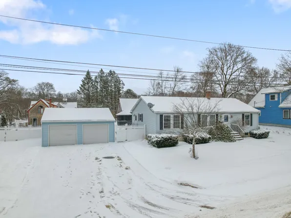 26 17th Street, Bangor, ME 04401