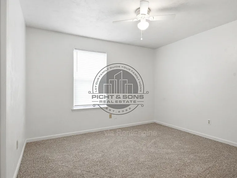 1818 Sylvan Ct #D — Photo 12