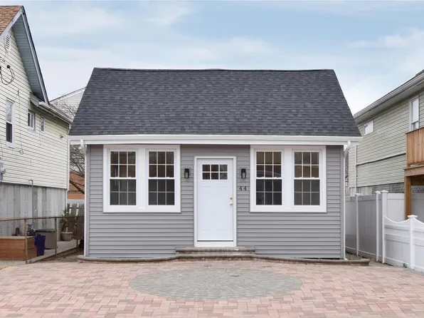 44 West Boulevard, East Rockaway, NY 11518