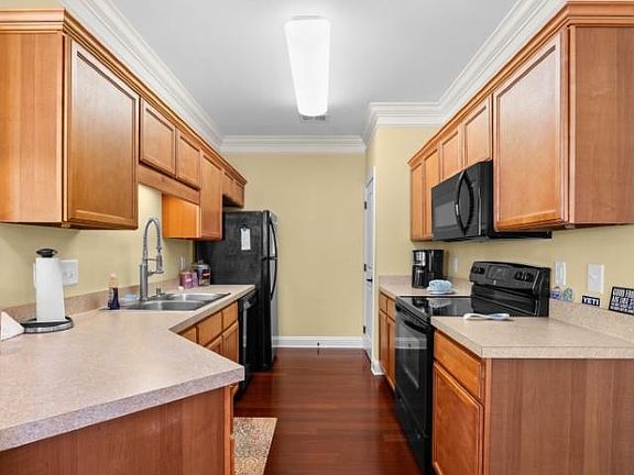 4th image of 100 Ella Kinley Circle #201