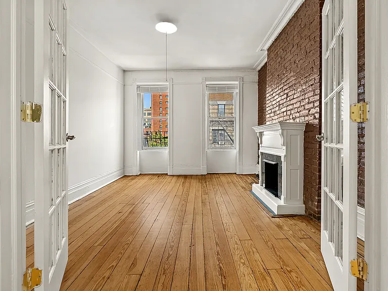 270 W 12th St #5A — Photo 2