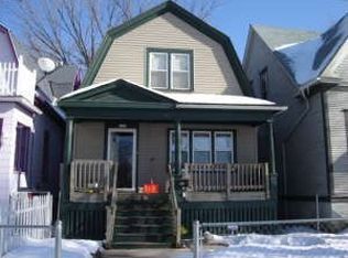 1114 S 21st St, Milwaukee, WI 53204