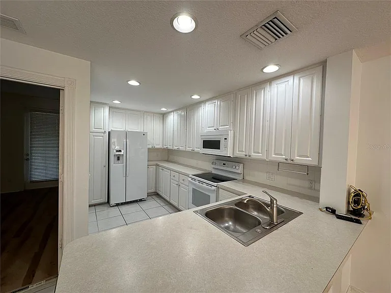 7776 Andora Dr — Photo 5