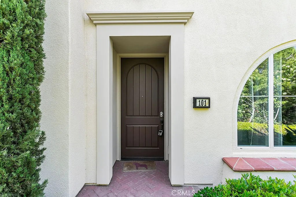 3 bed, 1614 sqft, $5,500 — Photo 3