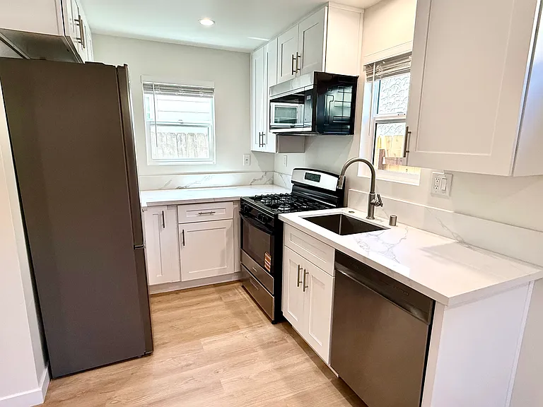 4636 Muir Ave #1 — Photo 8