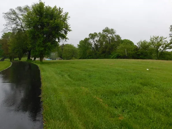 231 McKinsey Dr, Maquoketa, IA 52060