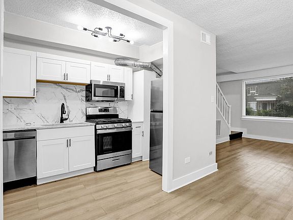 2nd image of 1300 Goodbar Ave #1301-8