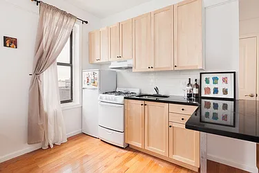 Rented by Engel and Völkers Brownstone Brooklyn