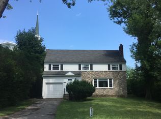 211 Church Ln, Syracuse, NY 13214