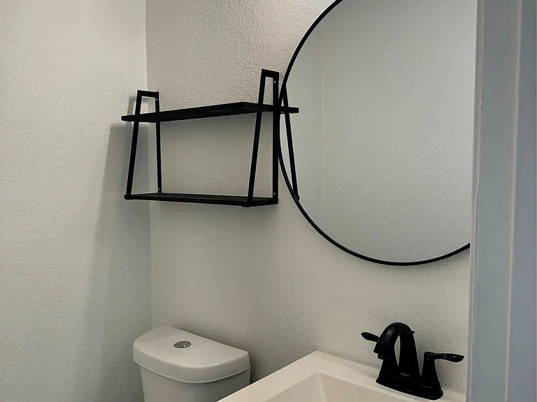 2124 Burton Dr #133 — Photo 9