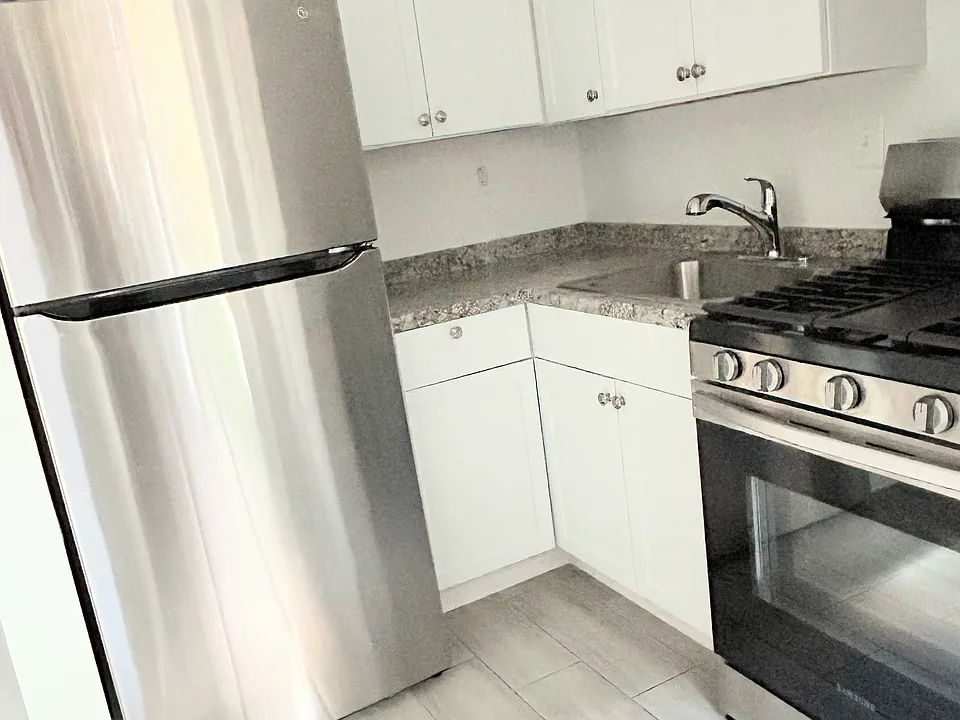 1102 Westview Ter #1