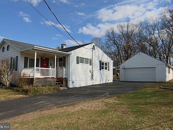 5th image of 175 Crooked Hill Rd