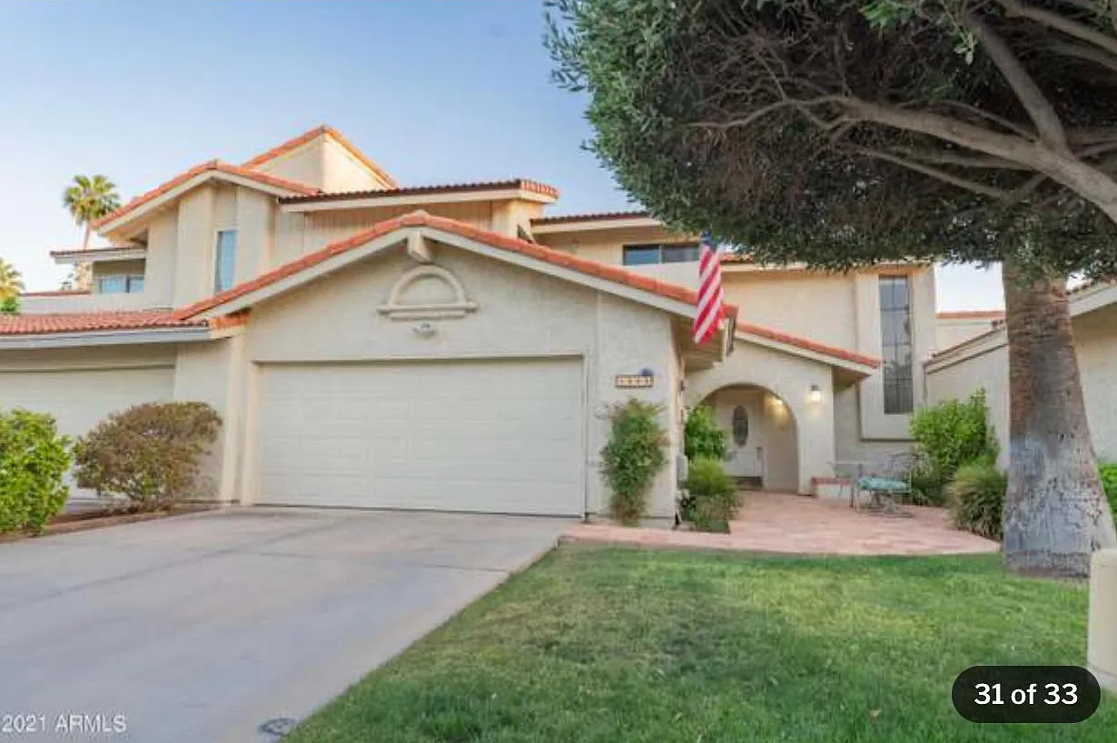 7888 N Pinesview Dr — Photo 1