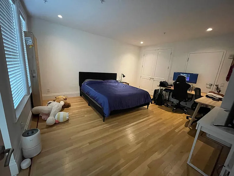 1610 Sacramento St #4 — Photo 9
