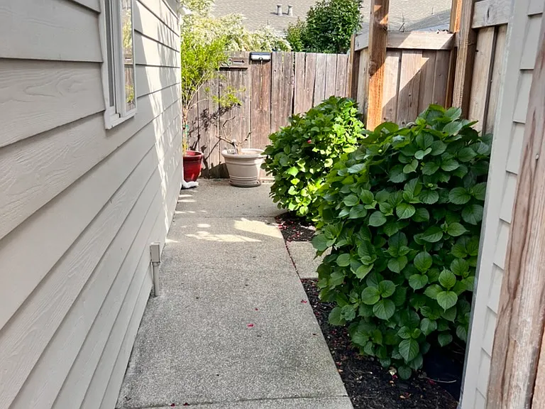 36 Sussex Dr #36 — Photo 13