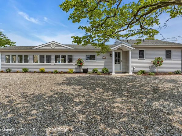 210 Bay Beach Way, Lavallette, NJ 08735