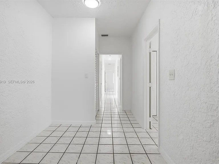 1743 SW 17th St #1 — Photo 13