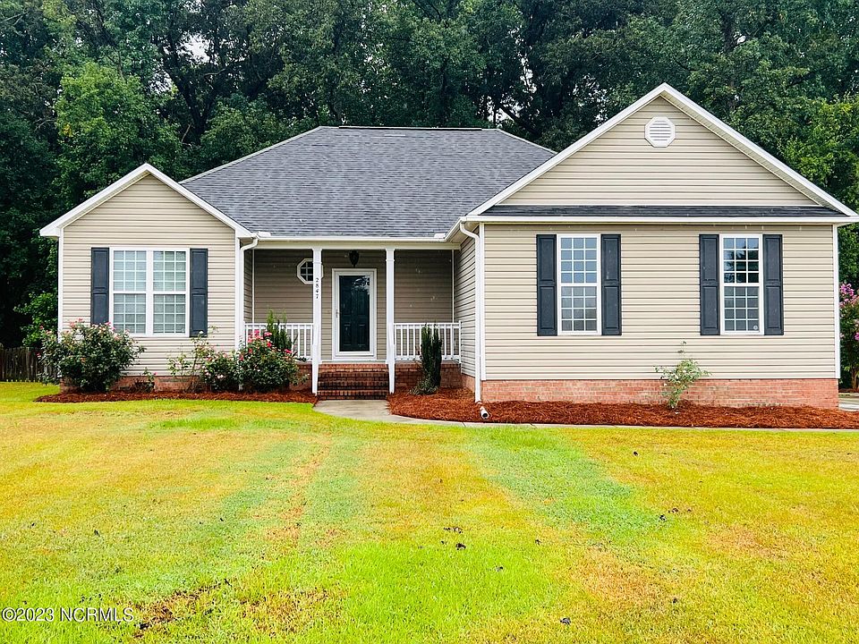 2847 Elizabeth Edwards Court, Grimesland, NC 27837 Zillow
