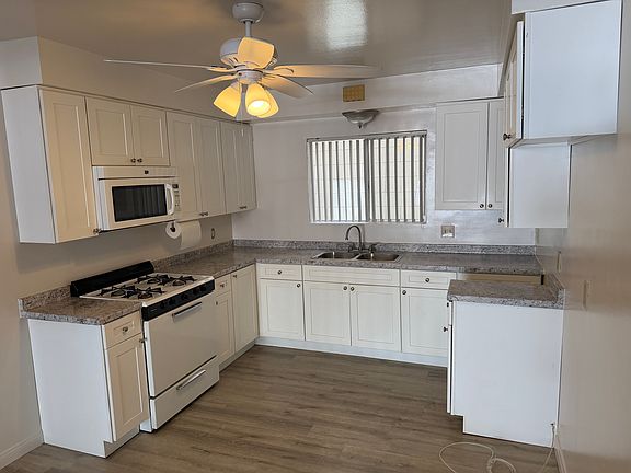 2nd image of 15746 Blaine Ave APT 3