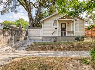 916 SE Sherrett St, Portland, OR 97202