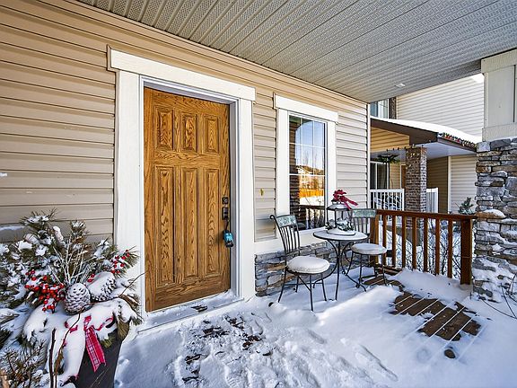 4th image of 104 N Ridge Dr