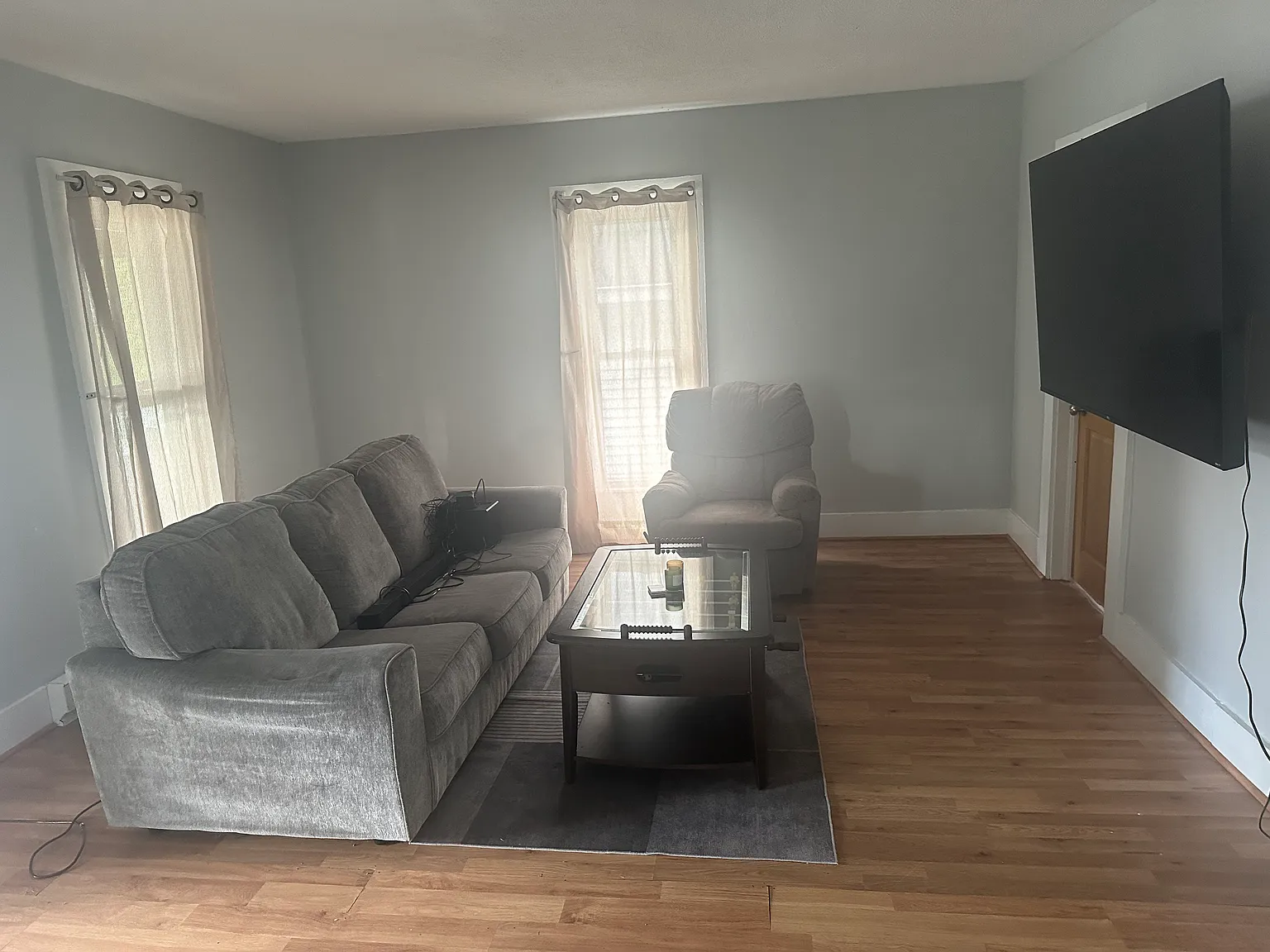 135 Groton Ave — Photo 3