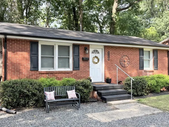 1801 Purser Dr, Charlotte, NC 28215