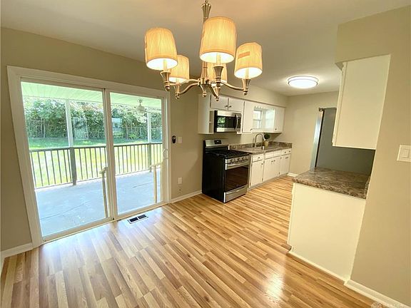 5th image of 201 Fulton Ln