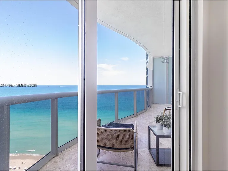 15811 Collins Ave #2103 — Photo 13