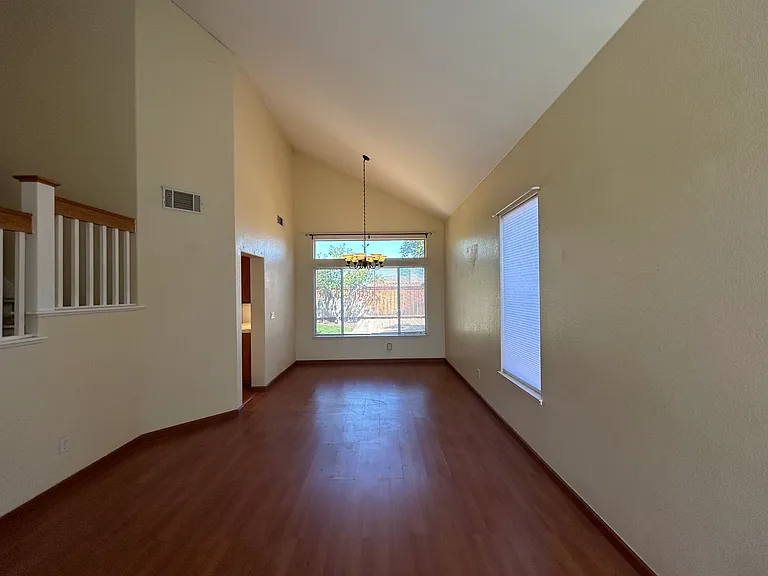 4804 Snowmass Peak Ct — Photo 3