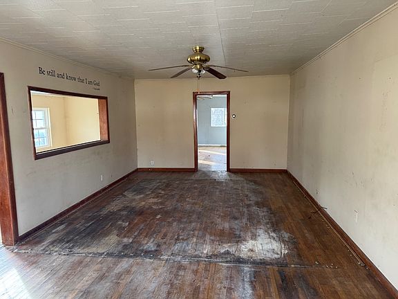 2nd image of 519 N Wood St
