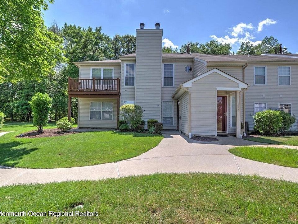 387 Yorkshire Pl Morganville Nj 07751 Zillow