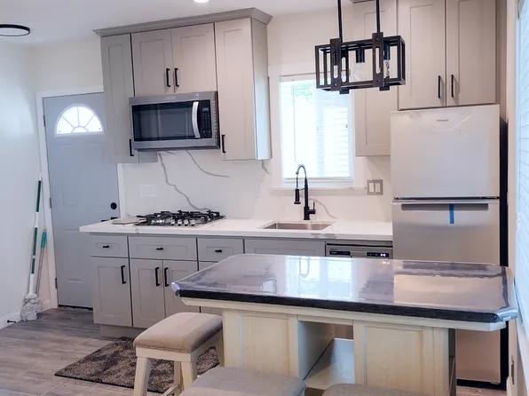 (undisclosed Address), Upland, CA 91786