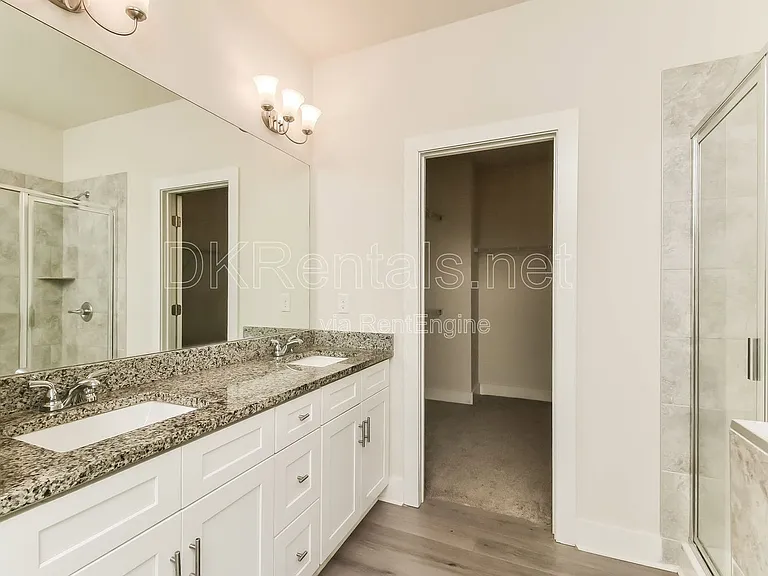 140 Stewart Glen Dr — Photo 10
