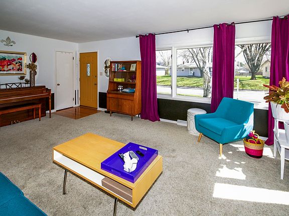 5th image of 1009 21st Ave N