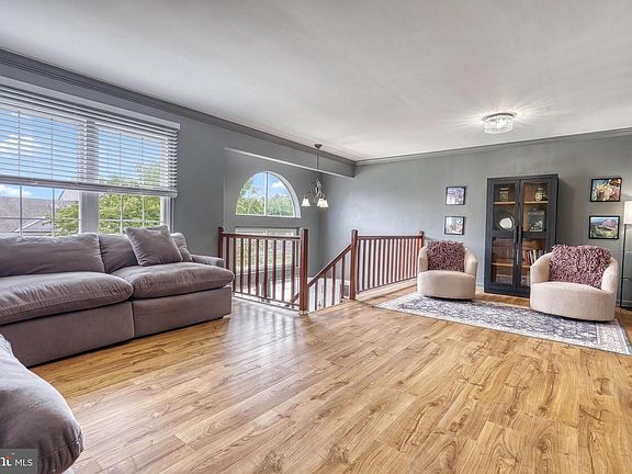 3rd image of 6239 Spring Knoll Dr